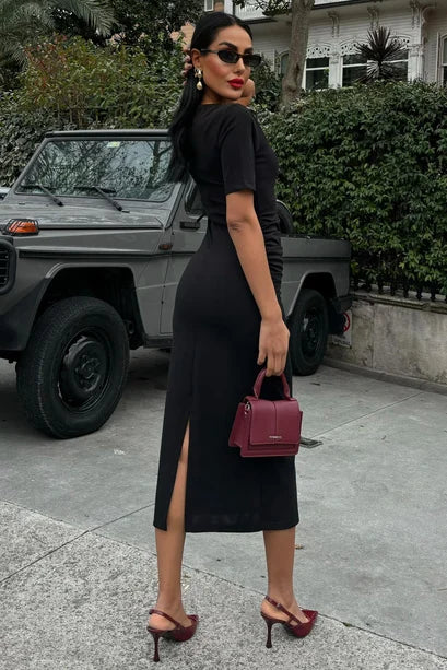 Vestido Midi Adeline con Cintura Plisada