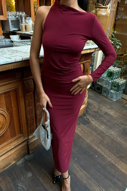 Vestido elegante Alexandrine con detalle de escote